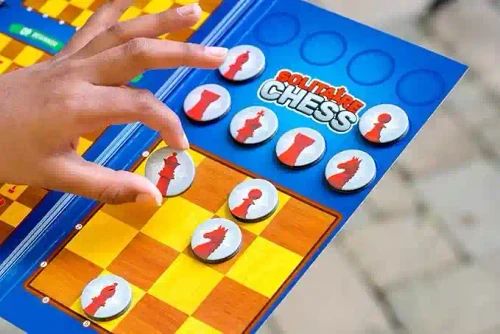 Joc de logica Thinkfun - Solitaire Chess TF5430 rom